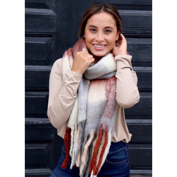 SOLD OUT - Picture 5 of 5